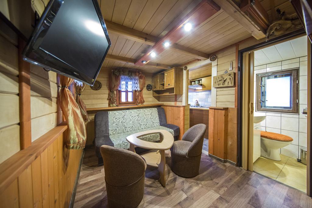Apartamenty I Domki Taterka コシチェリスコ エクステリア 写真